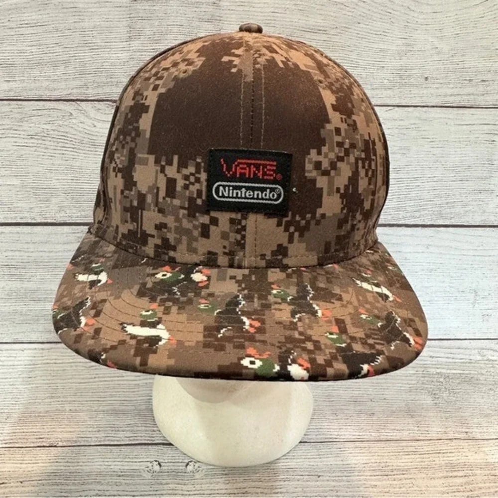 Vans X‎ Nintendo DUCK HUNT 8-Bit Snapback Hat Cap Rare